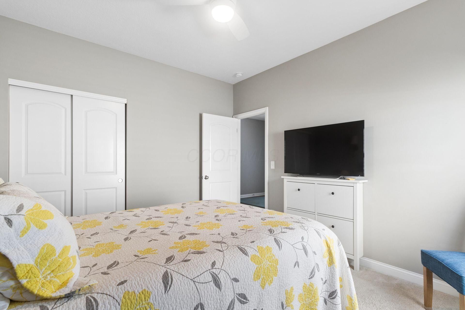 705 Nighthawk Drive. Plain City, OH 43064