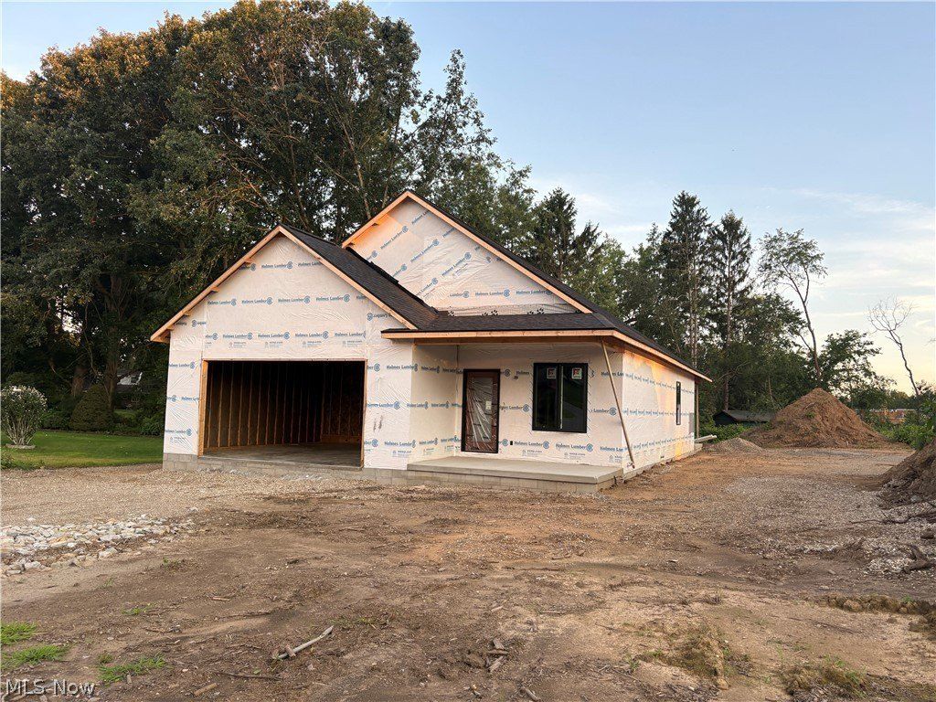 1108 Jennifer Drive. Dover, OH 44622