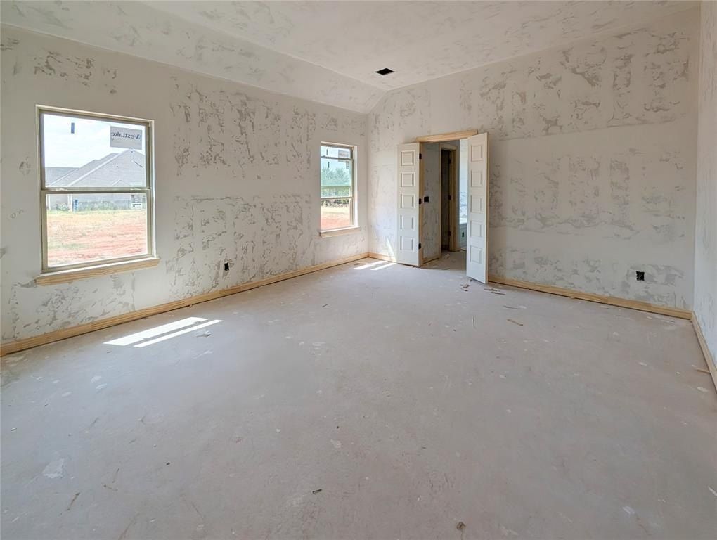 704 Siena Springs Drive. Norman, OK 73071