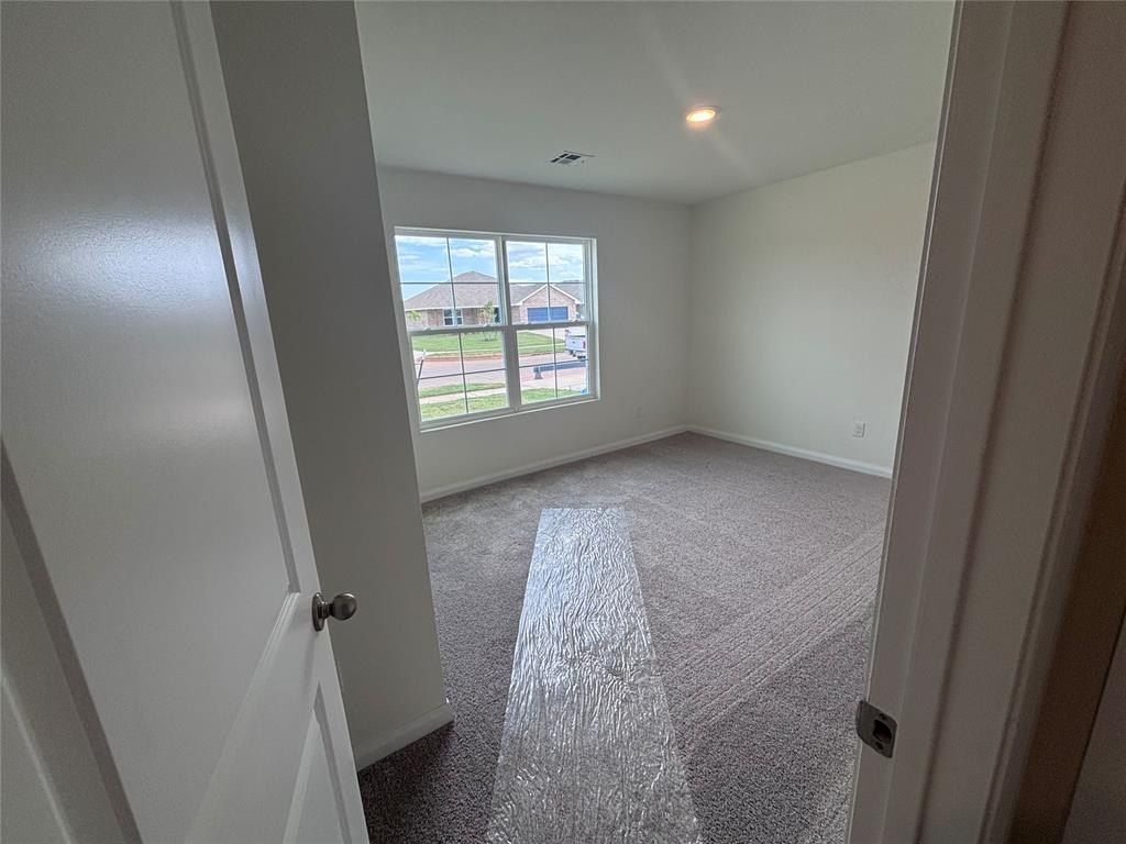 2001 Brush Creek Way. Newcastle, OK 73065