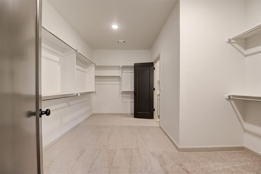 7916 Amber Ridge Drive. Edmond, OK 73034