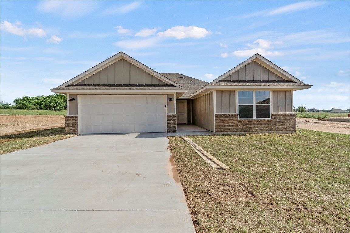 1928 Eli Avenue. Tuttle, OK 73089