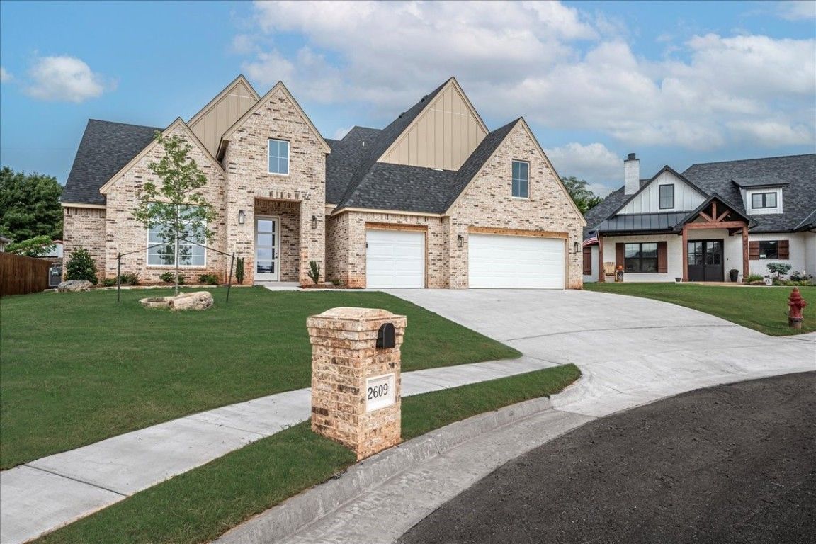 2609 Bretton Lane. Edmond, OK 73012