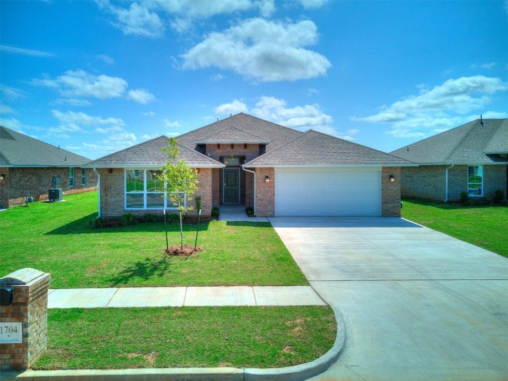 1704 Bloomington Court. Newcastle, OK 73065