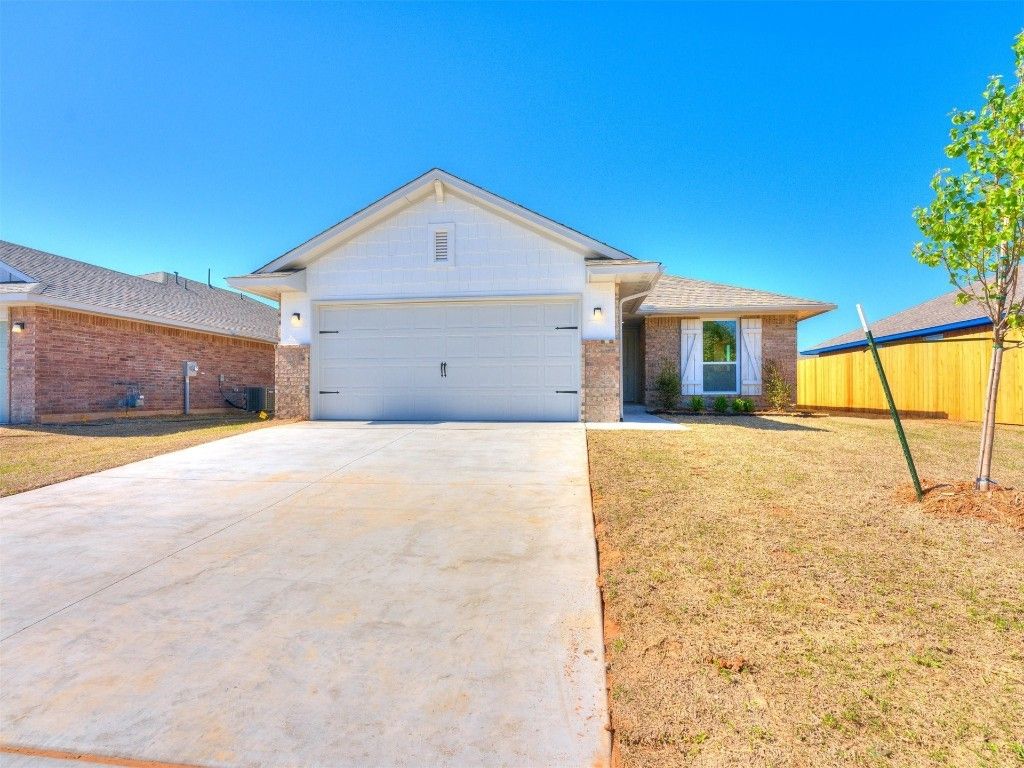 11428 Sw 11Th Street. Yukon, OK 73099