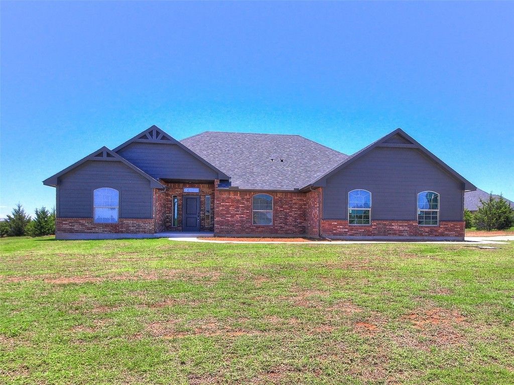 2430 Gallant Fox Terrace. Guthrie, OK 73044