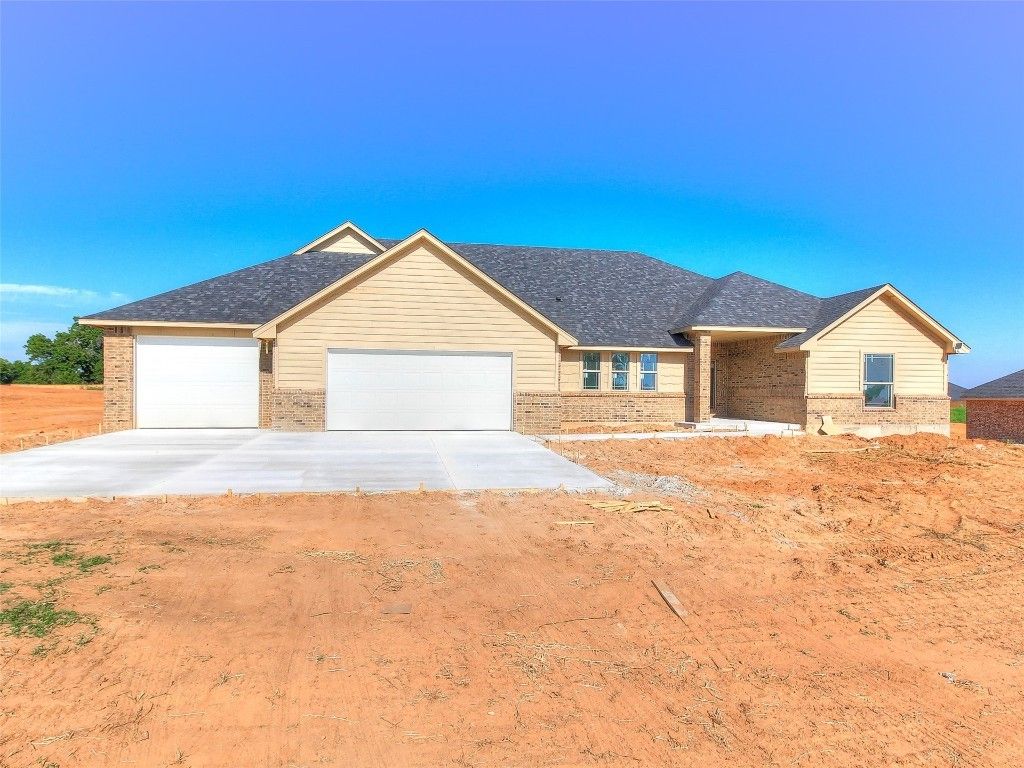 15976 Pecan Road. McLoud, OK 74851