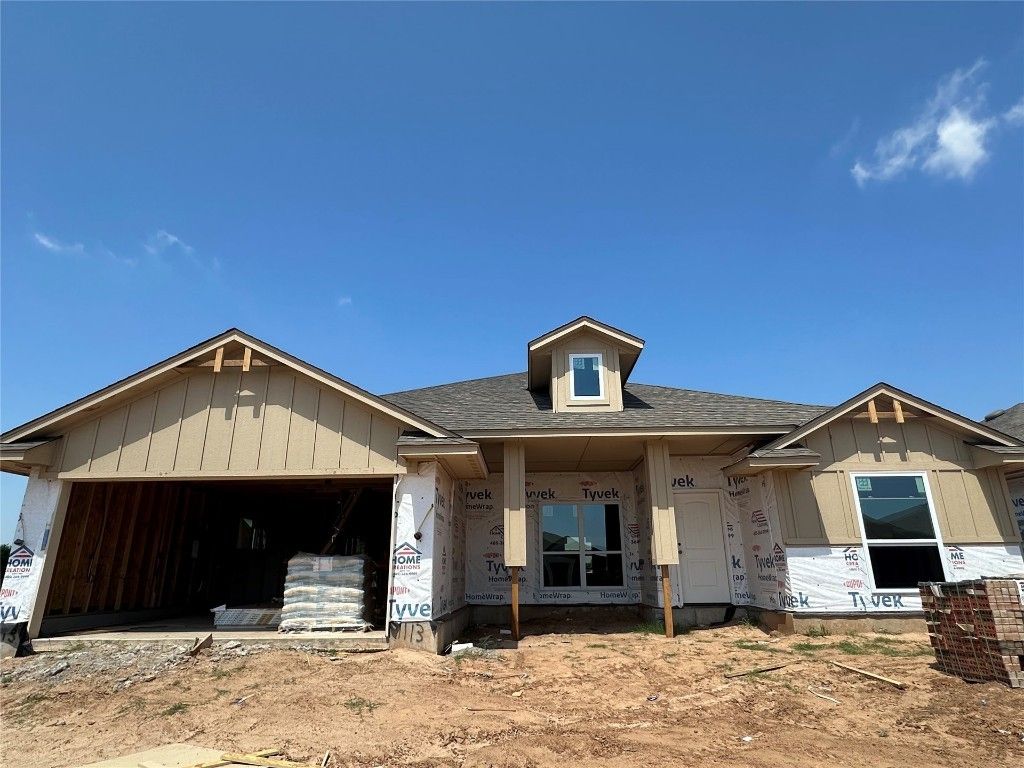 1113 Acacia Creek Drive. Yukon, OK 73099