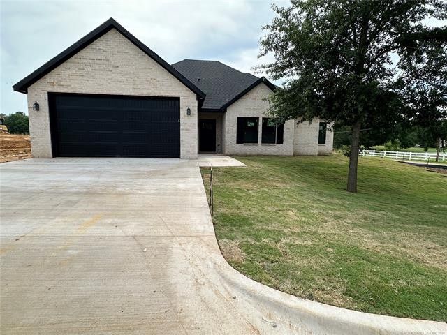 1907 Boxer Lane. Durant, OK 74701