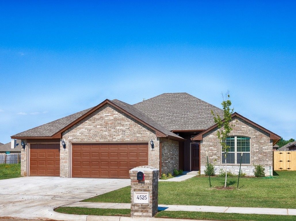 4525 Adobe Court. Yukon, OK 73099