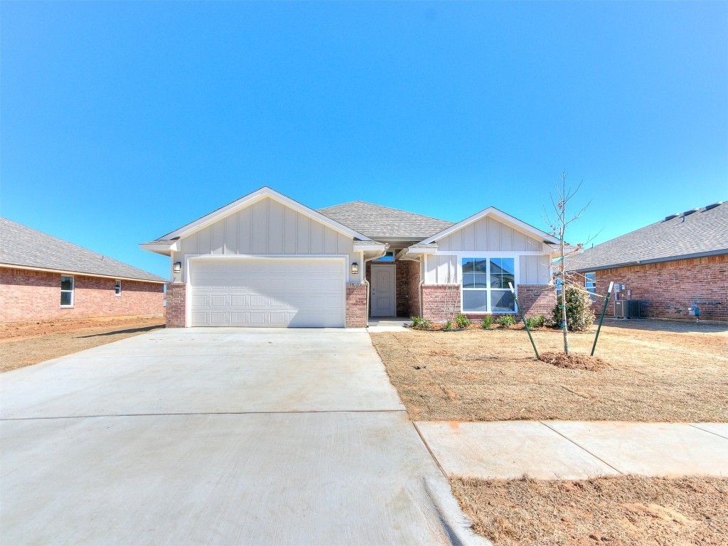 1728 Bloomington Court. Newcastle, OK 73065