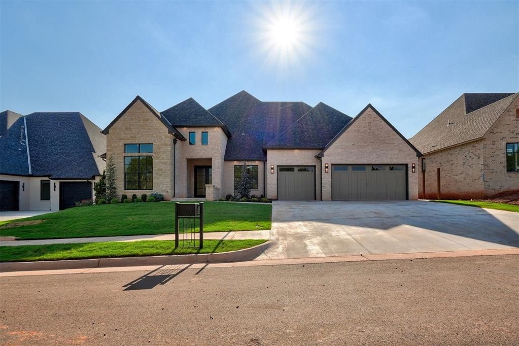 2917 Flycatcher Drive. Edmond, OK 73012