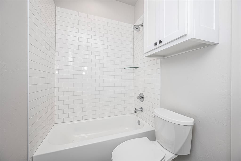 4209 Emery Drive. Edmond, OK 73034