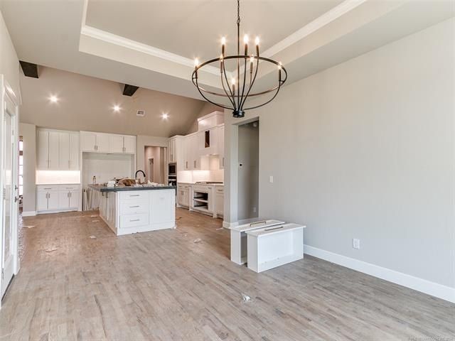 4814 E 179Th Place. Bixby, OK 74008