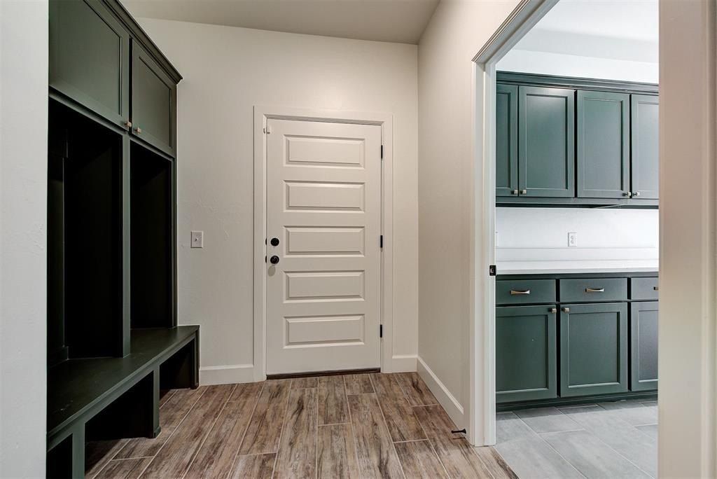 3332 Slate River Drive. Yukon, OK 73099