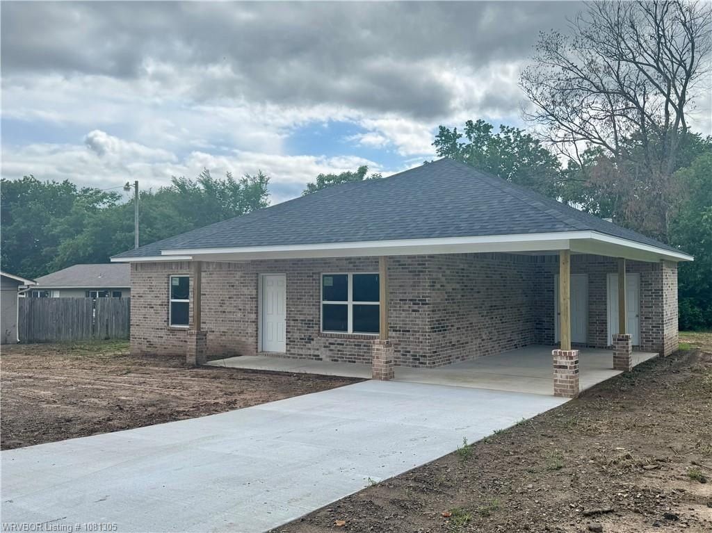 806  S Ada  St. Muldrow, OK 74948