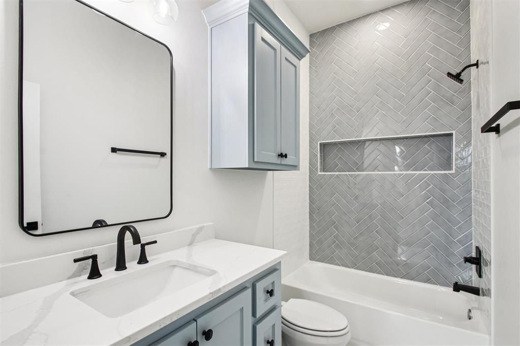 3072 Road Runner Court. Guthrie, OK 73044