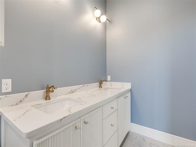 295 Falcon Tree Loop. Eufaula, OK 74432