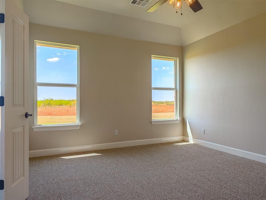 29094 Magnolia Drive. Cashion, OK 73016