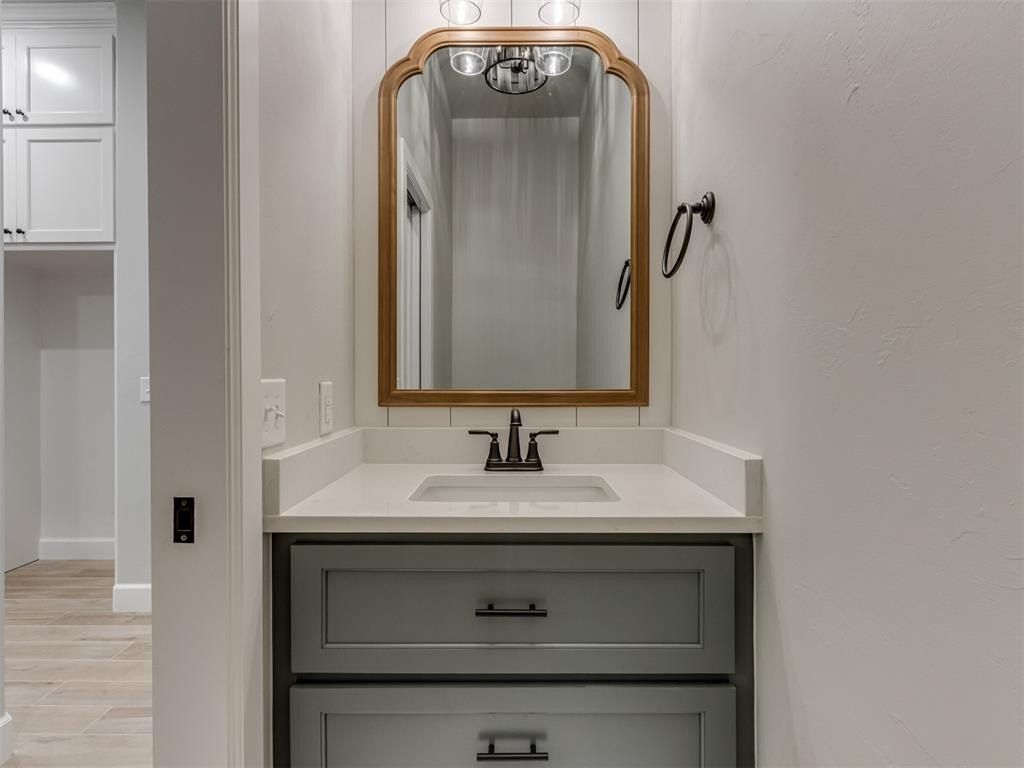 10449 Sw 51St Street. Mustang, OK 73064