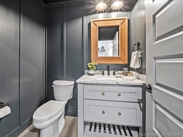 450251 E 340 Road. Afton, OK 74331