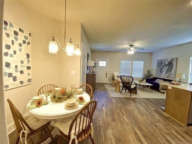 880 Snyder Springs  Loop. Watts, OK 74964