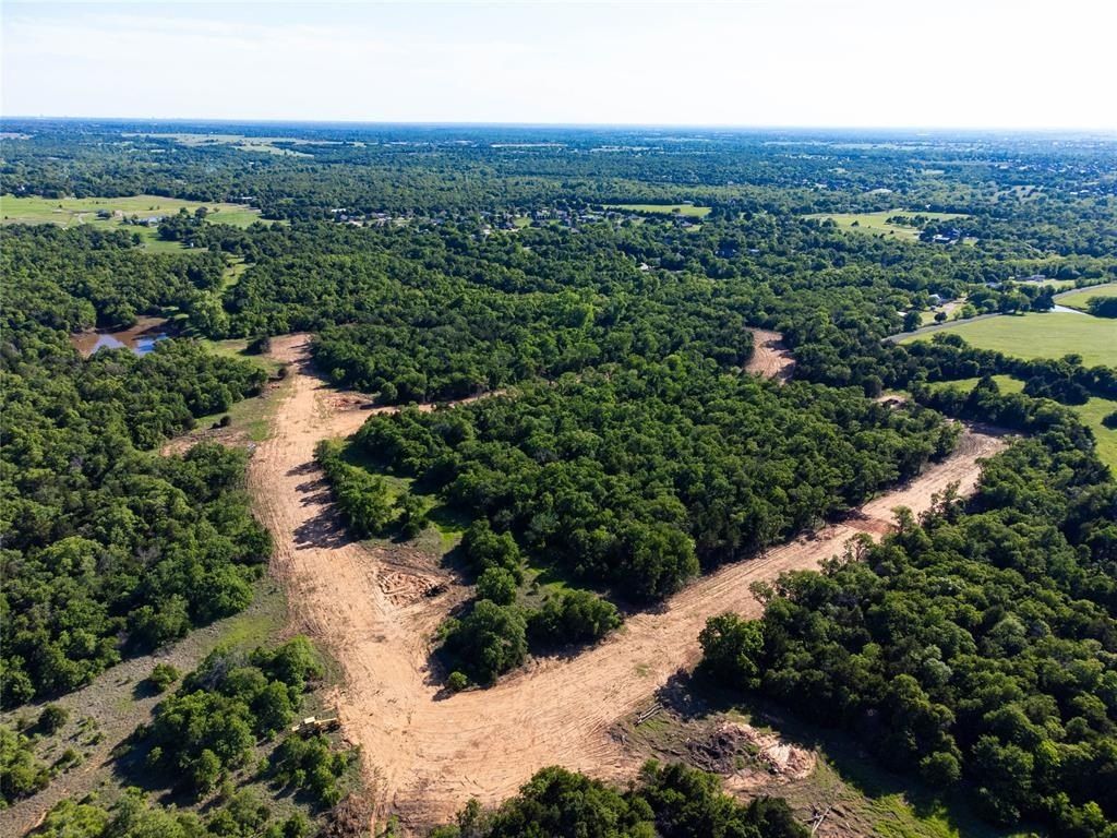 11737 Ward Road. Edmond, OK 73034