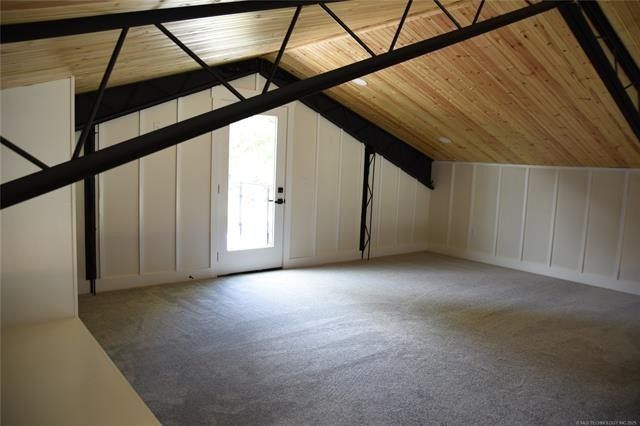 37094 S Cliff Crest Drive. Langley, OK 74350