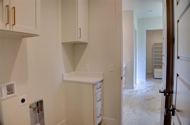 3200 W Tucson Court. Broken Arrow, OK 74011