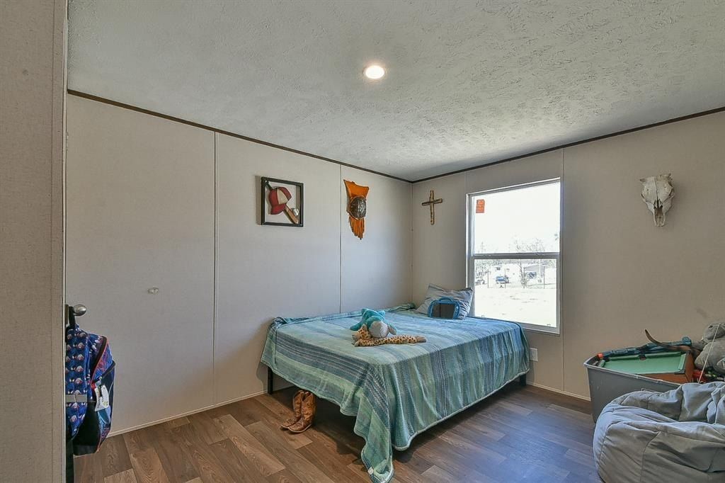 331899 E Timber Lane. Wellston, OK 74881