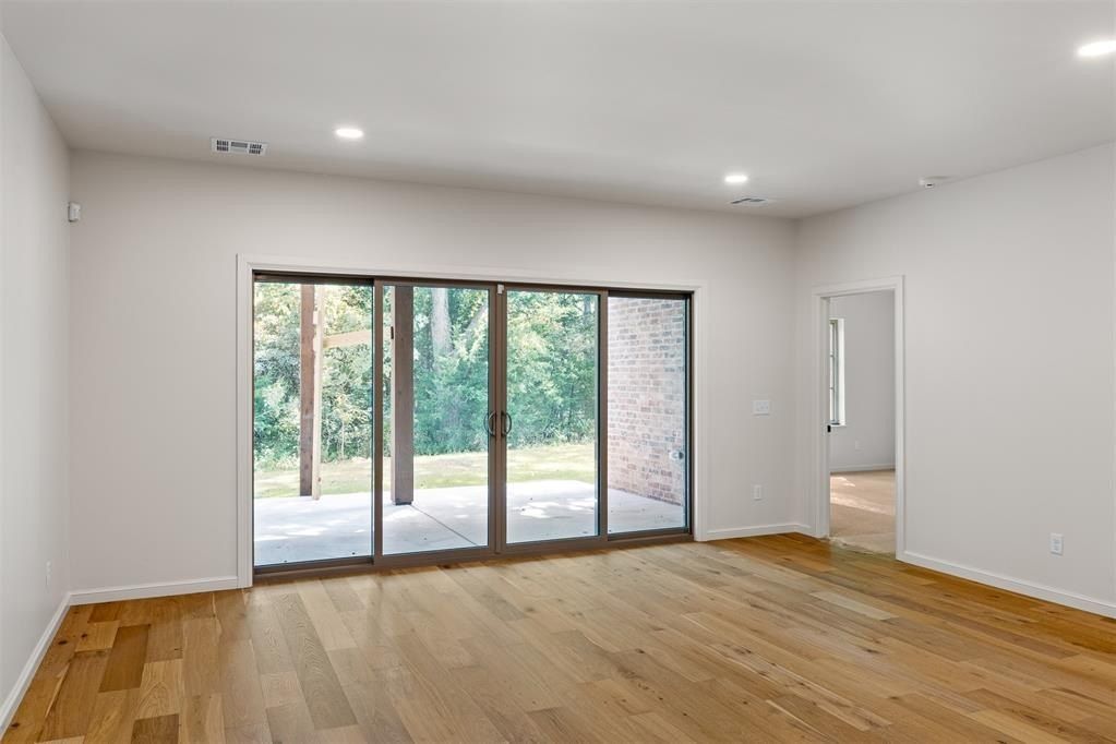 7524 Walk In The Park Drive. Edmond, OK 73034