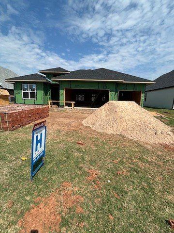 321 Greens Parkway. Norman, OK 73069