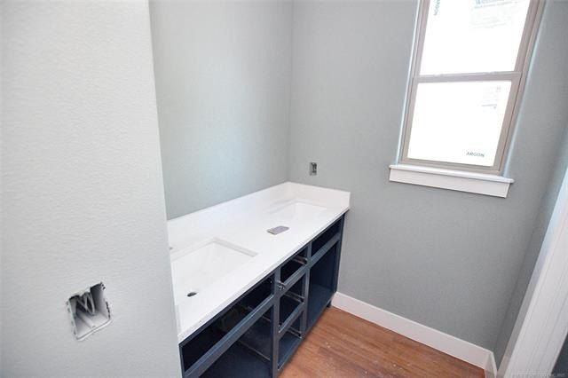 18835 W Hunters Court. Park Hill, OK 74451