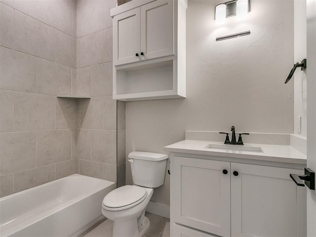 4253 Hawthorne Street. Piedmont, OK 73078