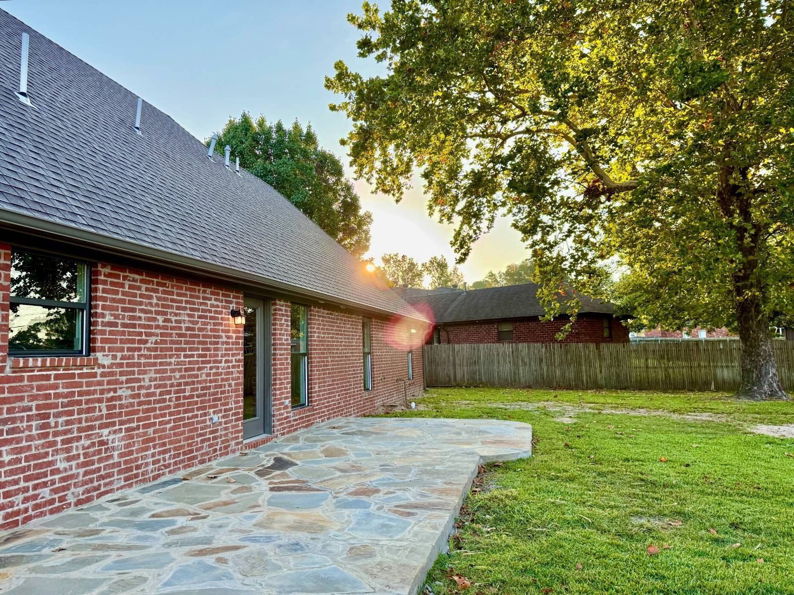 1533 Red Bud Ln. Mcalester, OK 74501