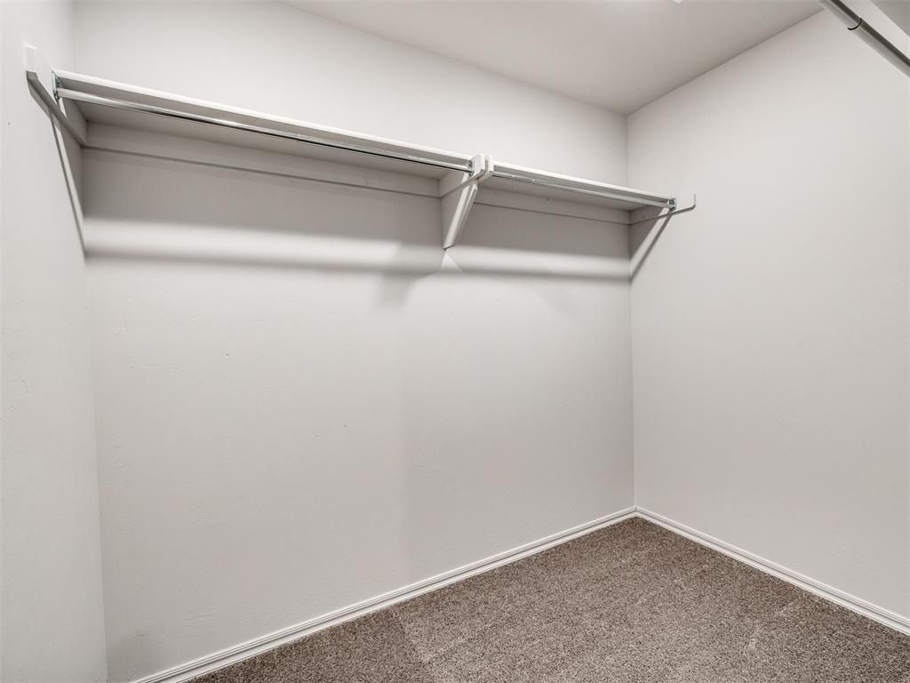 929 S Buffalo Lane. Mustang, OK 73064