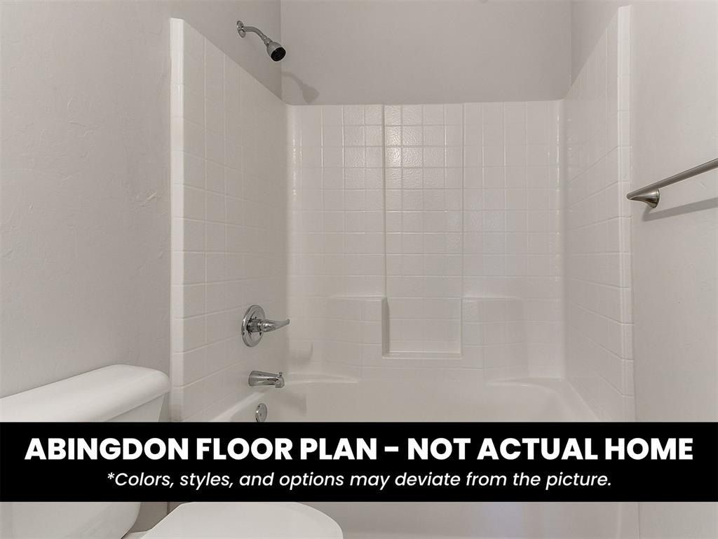 10116 Pennington Street. Harrah, OK 73045