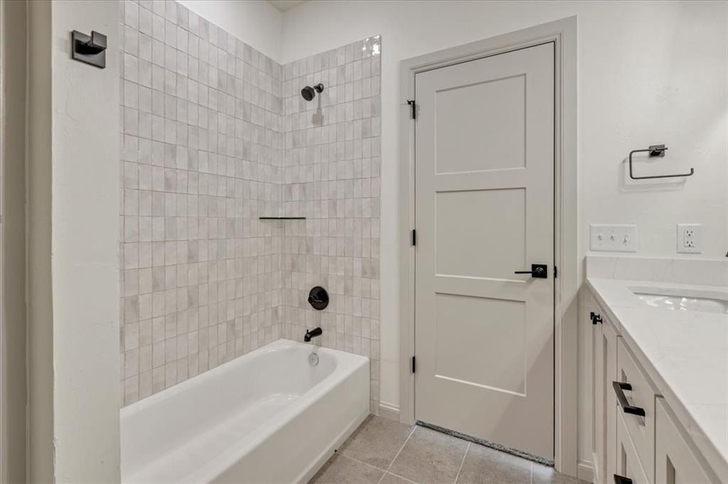 11541 Skyline View. Guthrie, OK 73044