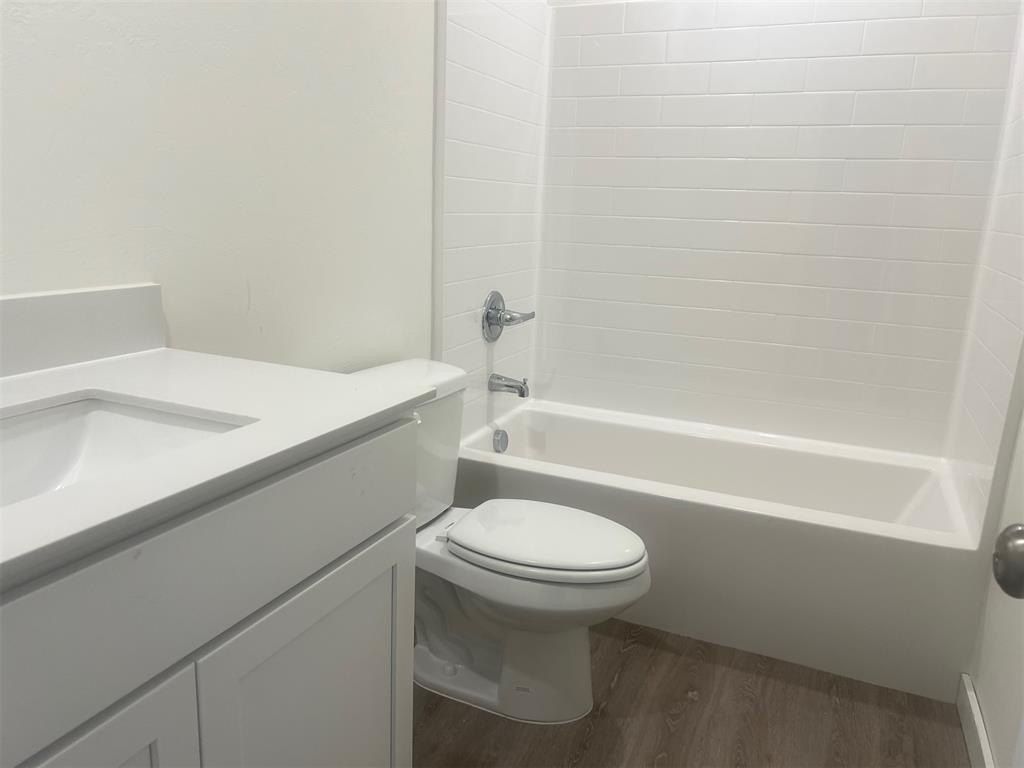 912 Hazy Brook Circle. Chickasha, OK 73018