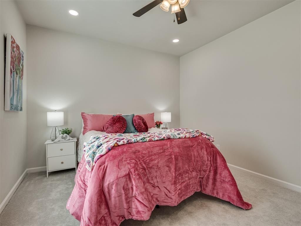 712 E Lincoln Avenue. Guthrie, OK 73044