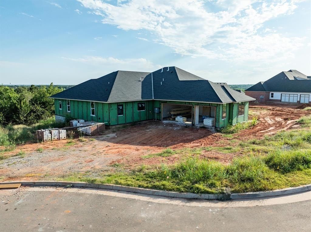 9408 Millstone Court. Edmond, OK 73034