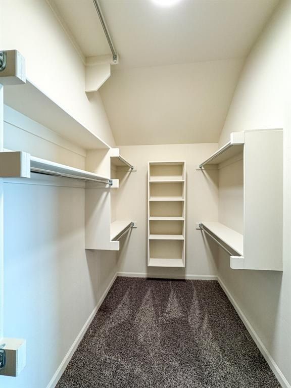 2904 Summit Hollow Circle. Norman, OK 73071