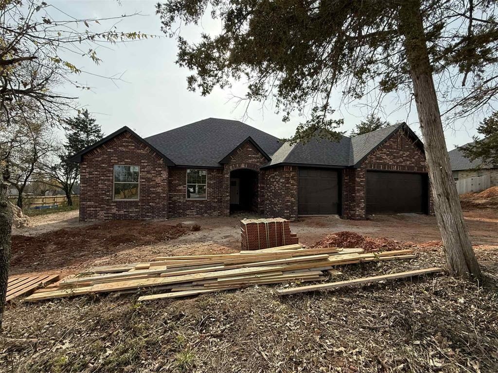 2413 Black Jack Court. Blanchard, OK 73010