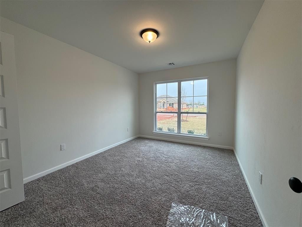 2615 Turtle Way. Midwest City, OK 73130