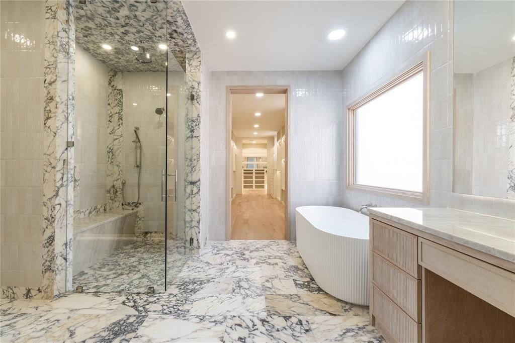 1108 Cumberland Court. Nichols Hills, OK 73116