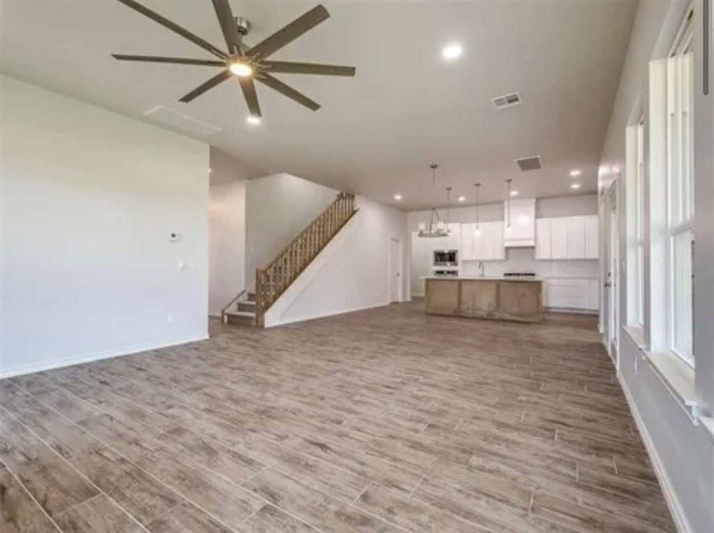 10825 Highland Drive. Yukon, OK 73099