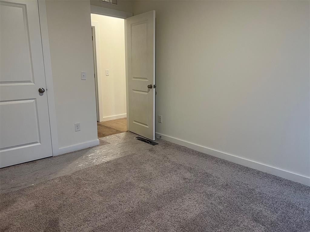 1763 Se 20Th Street. Newcastle, OK 73065