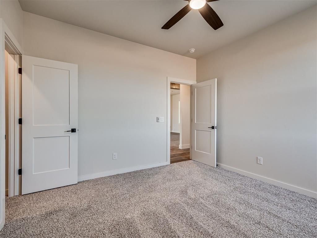 664 Paris Avenue. Piedmont, OK 73078