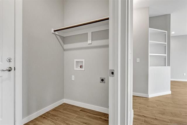 1181 Wild Indigo Circle. Calera, OK 74730