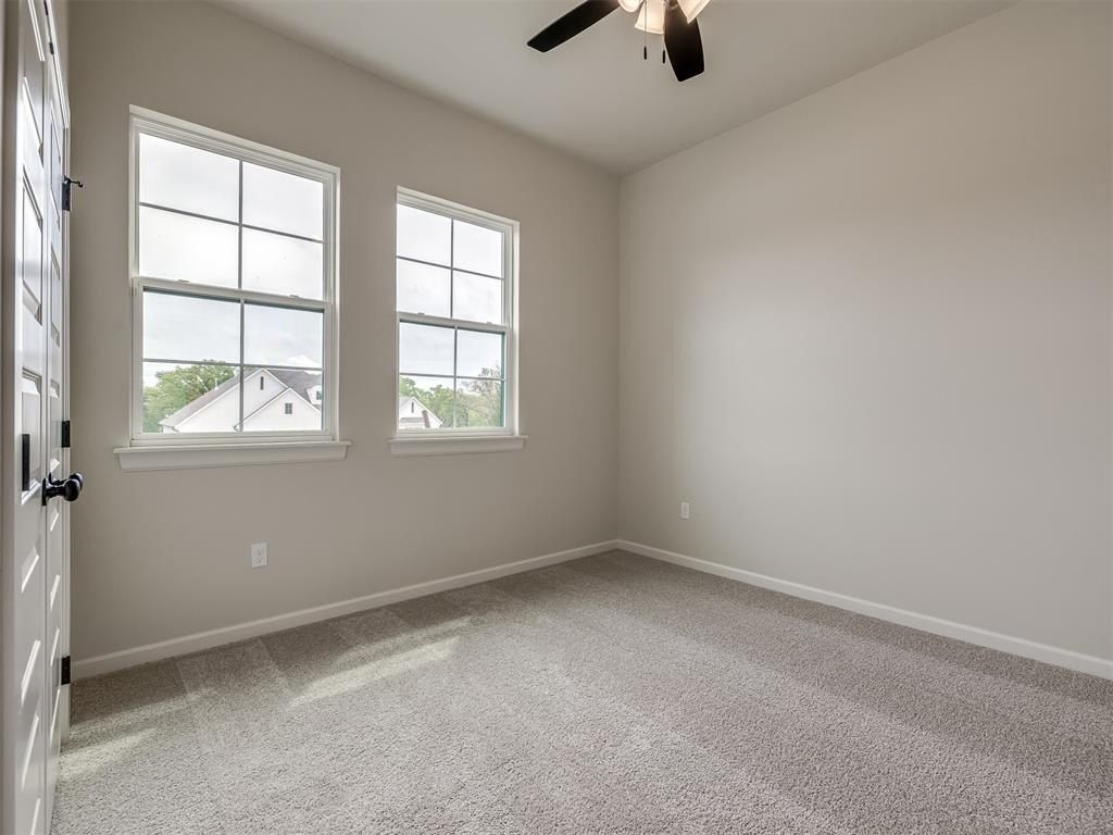 8103 Goldfinch Drive. Guthrie, OK 73044